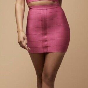Herve Leger X Forever 21 Women's size Large Bandage Mini Skirt in Pink  zip back